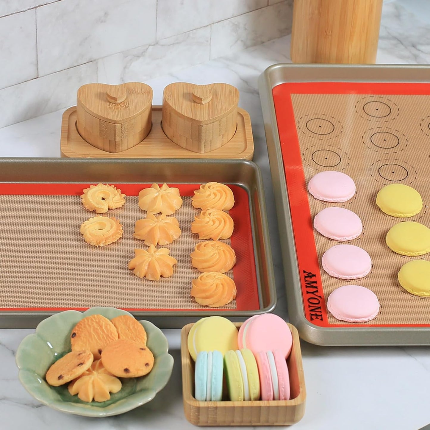 Silicone Baking Mats Set of 4, Non Stick Reusable Silicone Liners for 11" X17" Half Sheet and 8" X 12" Quarter Sheet for Baking Macaron/Cookie/Bread/Pastry